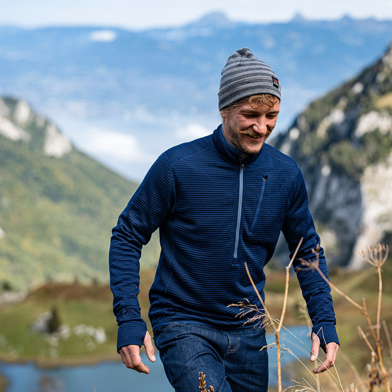 Isobaa | Mens 260 Merino Blend Grid Fleece (Navy) | Stay warm and comfortable during your cold-weather activities with the 260 Merino Blend Grid Fleece Half Zip | Model: Baudoin