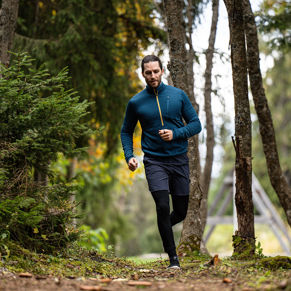 Isobaa | Mens 260 Merino Blend Grid Fleece (Petrol) | Stay warm and comfortable during your cold-weather activities with the 260 Merino Blend Grid Fleece Half Zip | Model: Ed