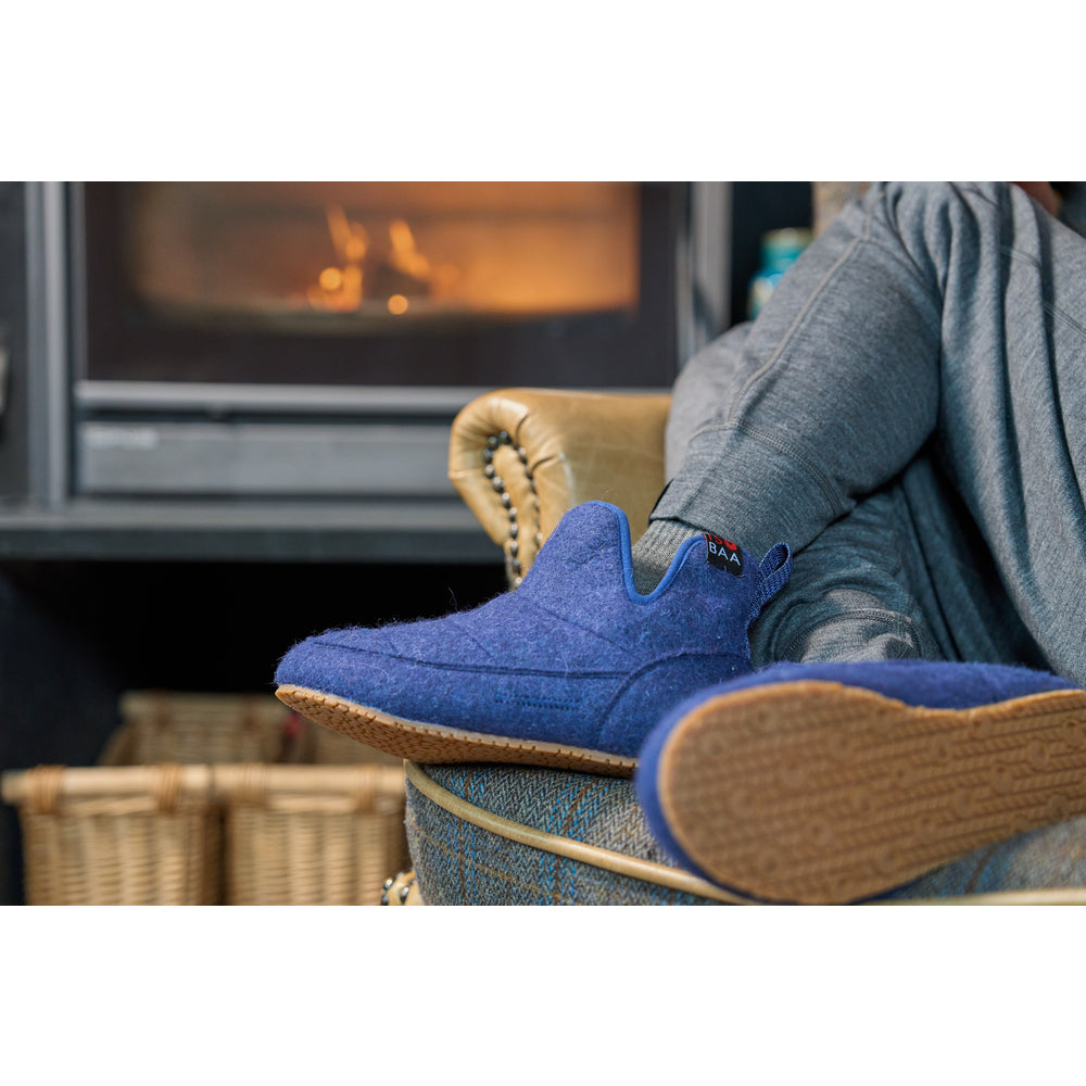 Isobaa | Merino Blend Slipper Boots (Navy) | Relax in comfort in an optimal blend of merino & polyester, offering both cosy warmth and lasting durability.