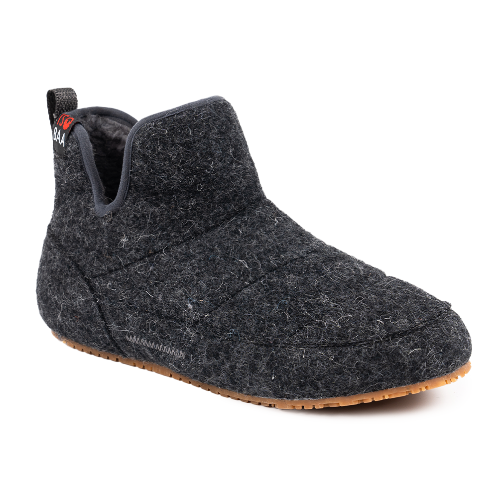 Isobaa | Merino Blend Slipper Boots (Smoke) | Relax in comfort in an optimal blend of merino & polyester, offering both cosy warmth and lasting durability.