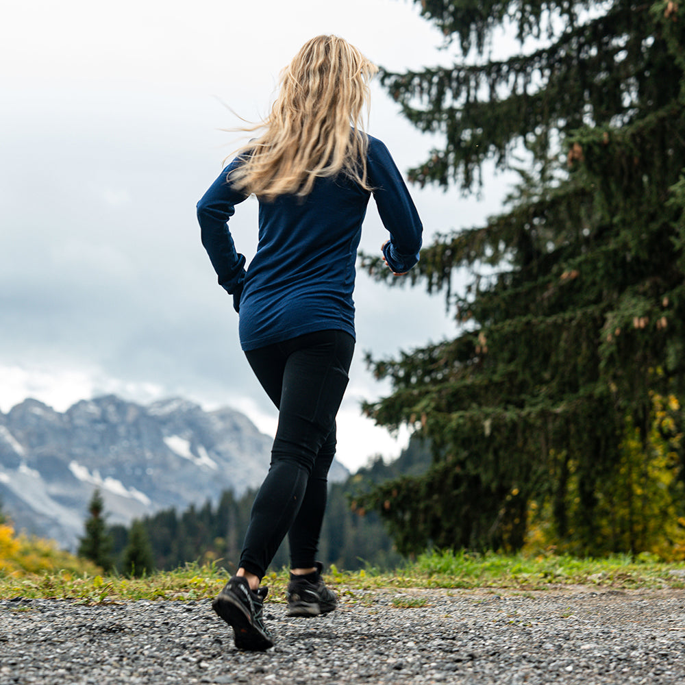 Isobaa | Womens 260 Merino Active Tights (Black) | Gear up for cold weather with the Women's 260 Merino Active Tights, designed to keep you warm, dry, and comfortable during your most demanding activities