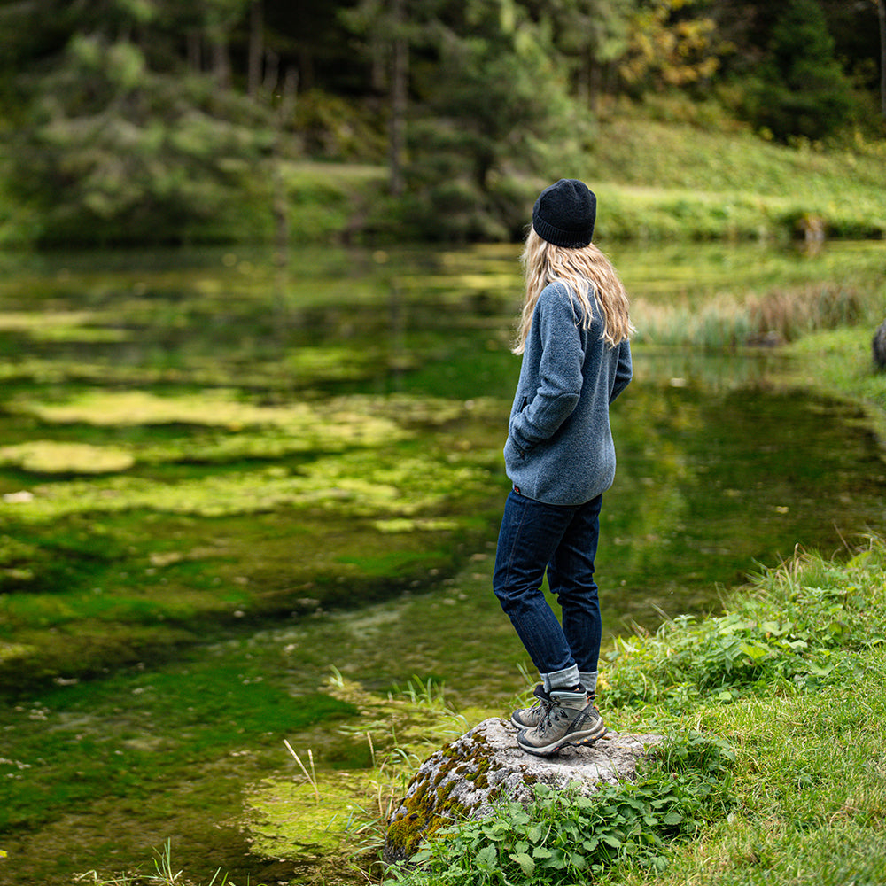 Isobaa | Womens 420 Merino Blend Borg Fleece (Ocean) | Made from superfine 260gm loop back Merino, this mid-weight sweatshirt is ideal for throwing on after a run or just relaxing in at the weekend, a true wardrobe staple | Model: Estelle