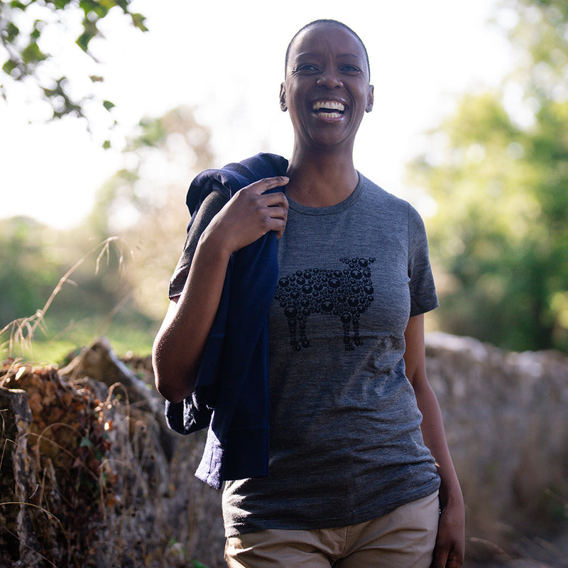 Isobaa | Womens Merino 150 Sheep Tee (Smoke/Black) | Gear up for everyday adventures in Isobaa's superfine Merino Tee.