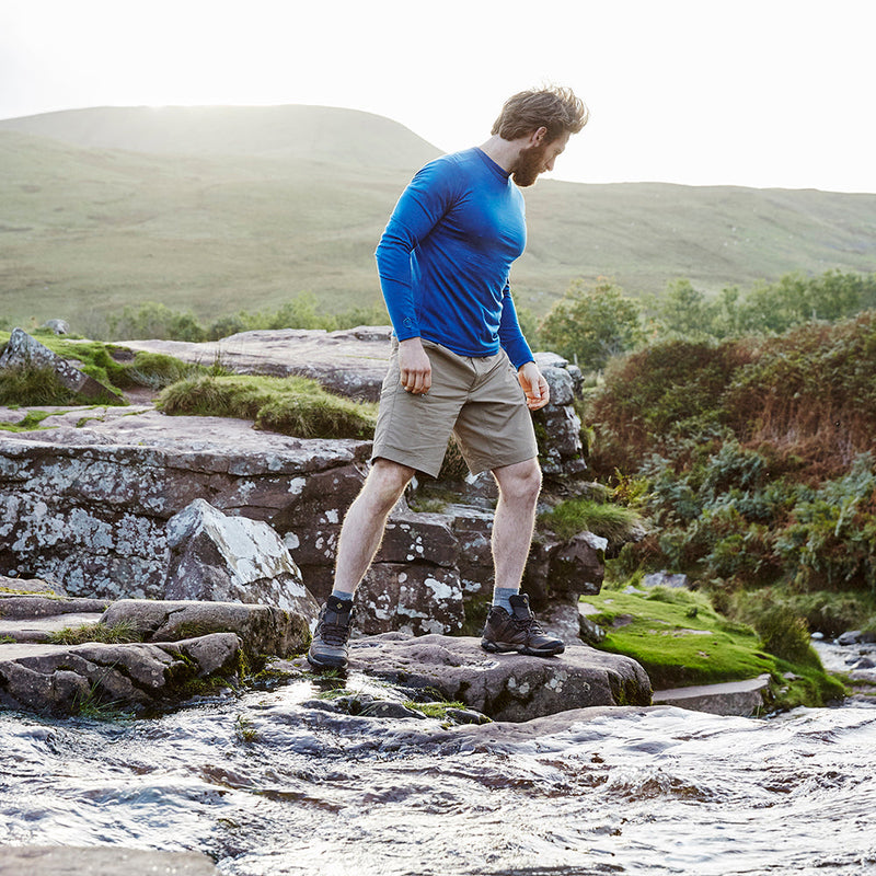 Isobaa | Mens Merino 180 Long Sleeve Crew (Blue) | Get outdoors with the ultimate Merino wool long-sleeve top.