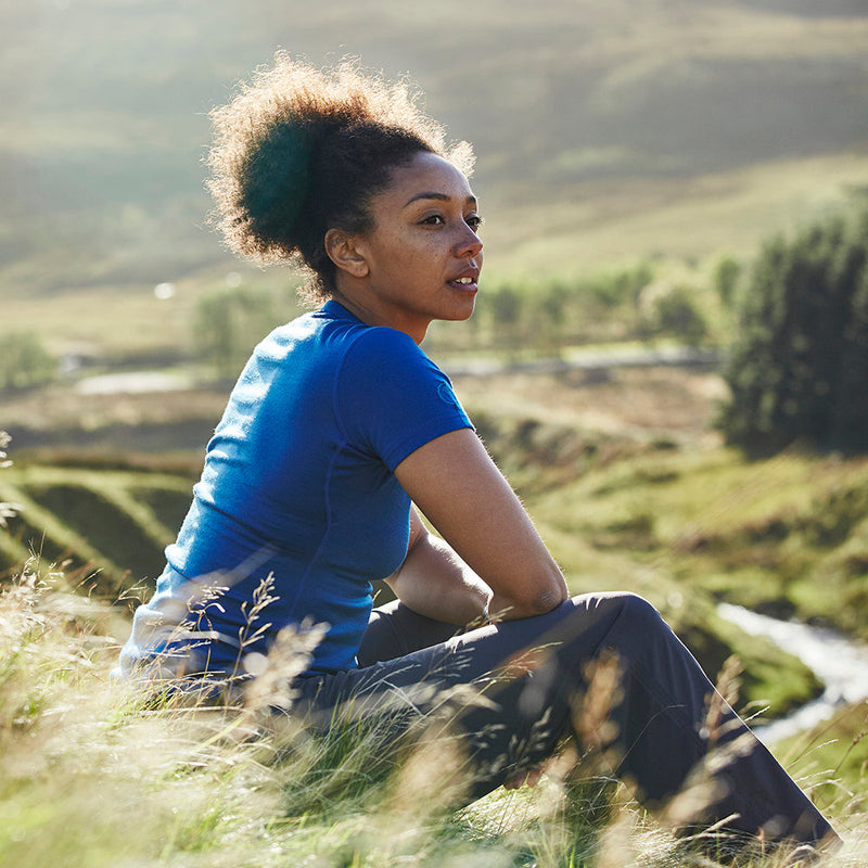 Isobaa | Womens Merino 150 Short Sleeve Crew (Blue) | Gear up for performance and comfort with Isobaa's technical Merino short-sleeved top.