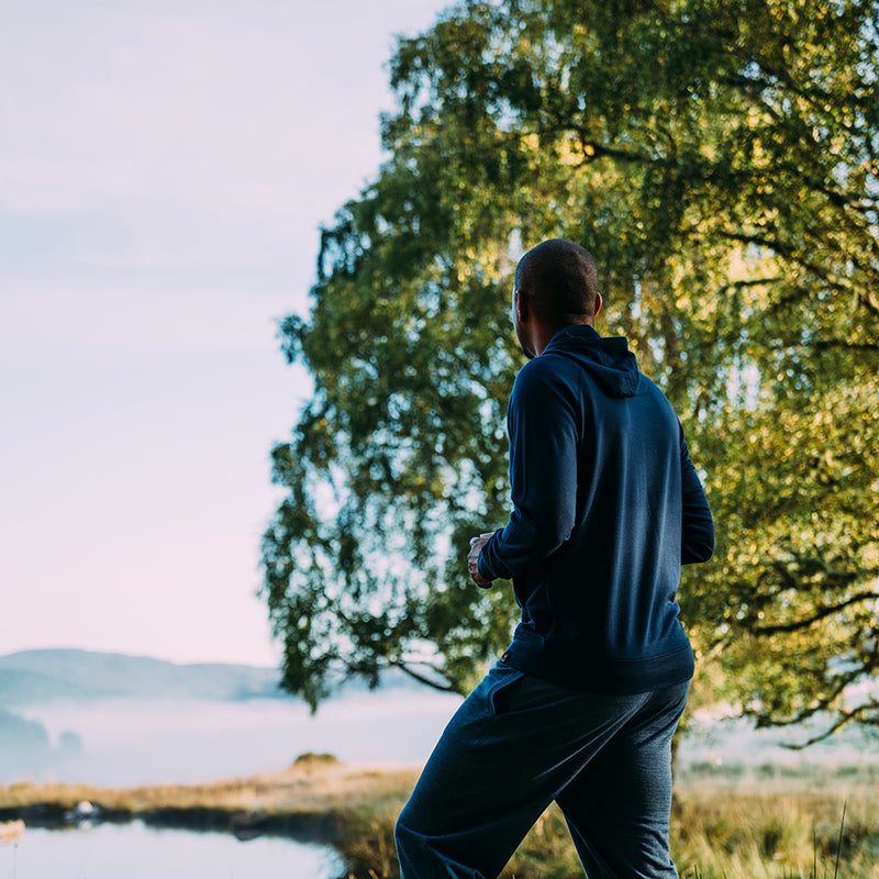 Isobaa | Mens Merino 260 Lounge Hoodie (Navy/Smoke) | Experience the best in comfort and performance with our midweight 260gm Merino wool pullover hoodie.