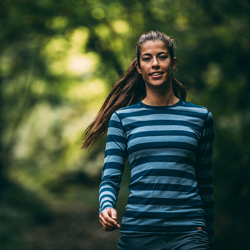 Isobaa | Womens Merino 180 Long Sleeve Crew (Petrol/Sky) | Get outdoors with the ultimate Merino wool long-sleeve top.